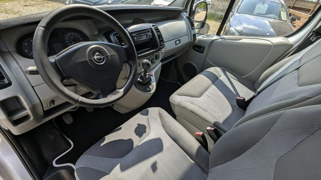 Opel Vivaro - Zdjęcie 16
