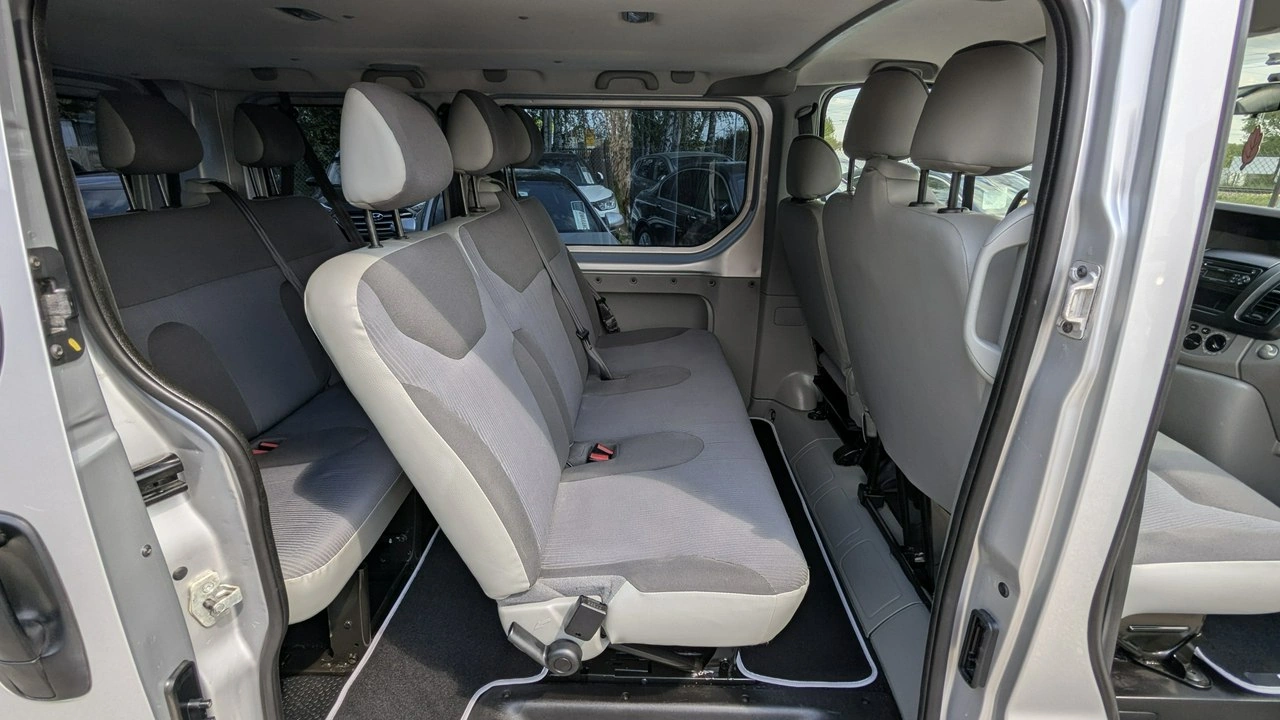 Opel Vivaro - Zdjęcie 19