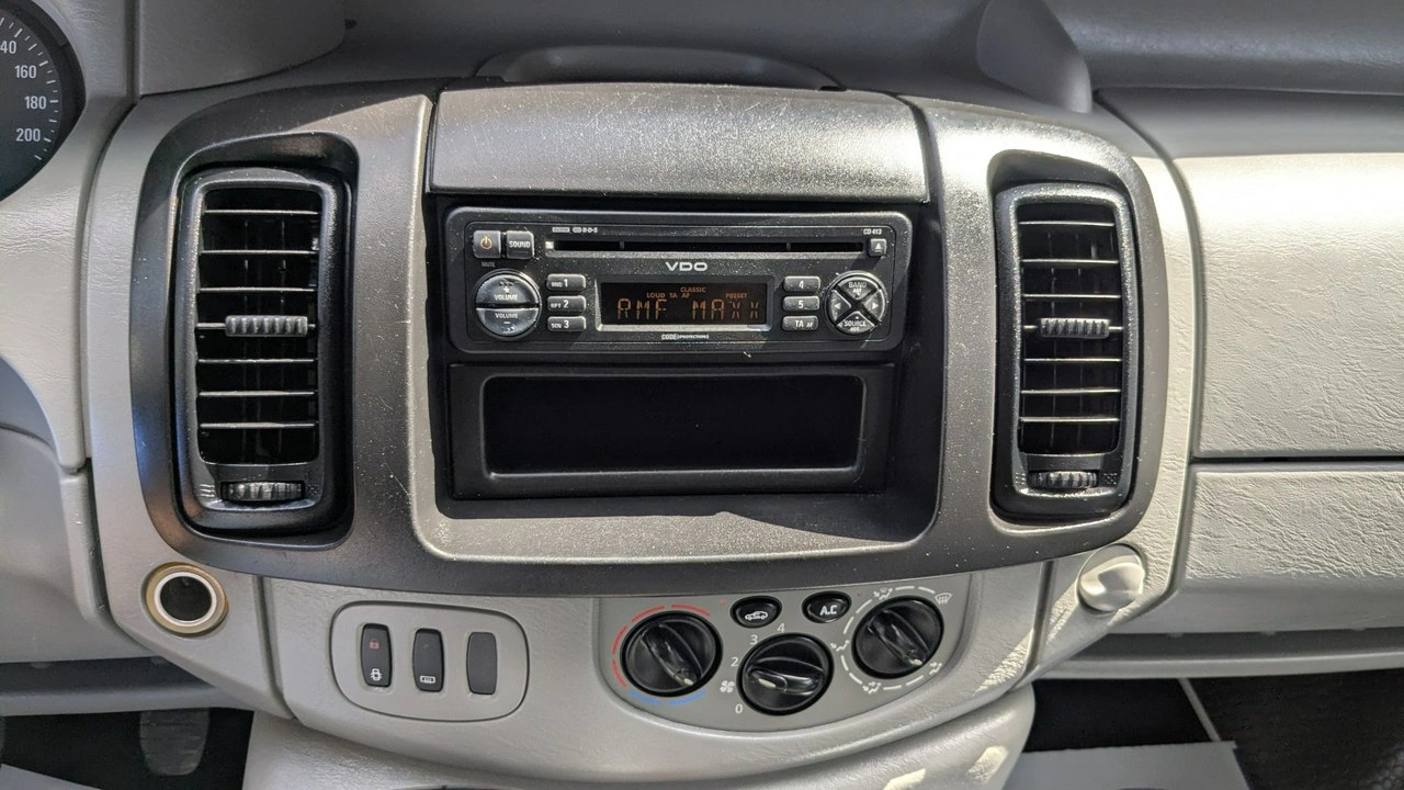 Opel Vivaro - Zdjęcie 27