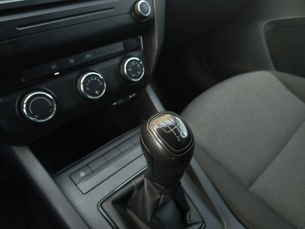 Skoda Octavia - Zdjęcie 19