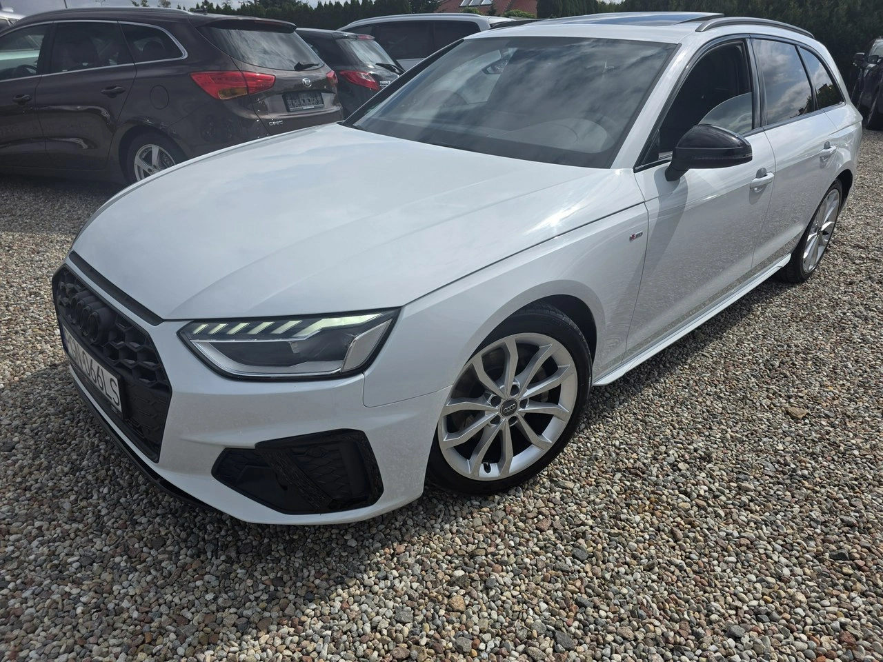Audi A4 - Główne zdjęcie