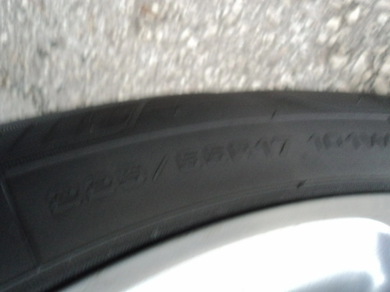 Mercedes E 220 - Zdjęcie 23