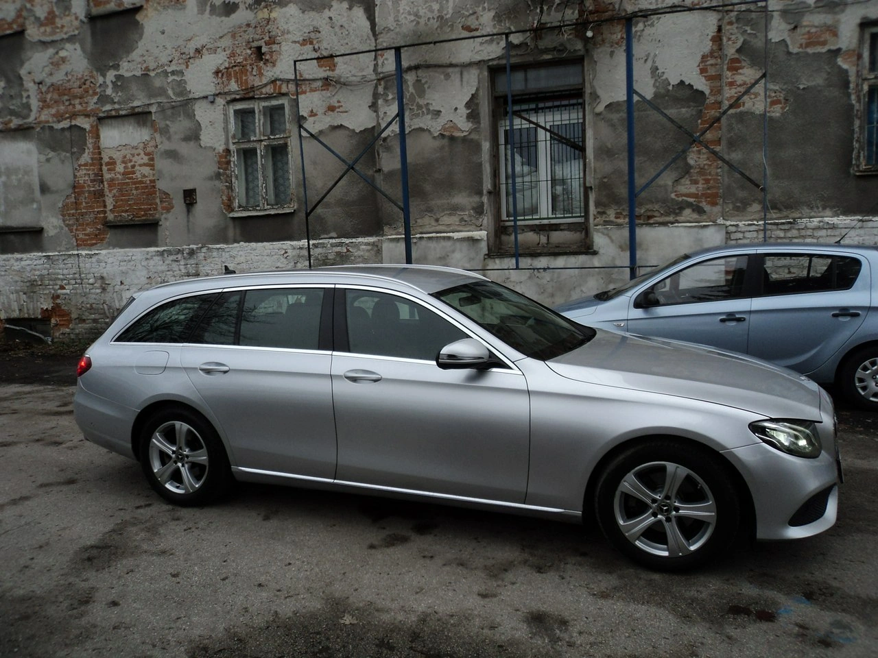 Mercedes E 220 - Zdjęcie 2
