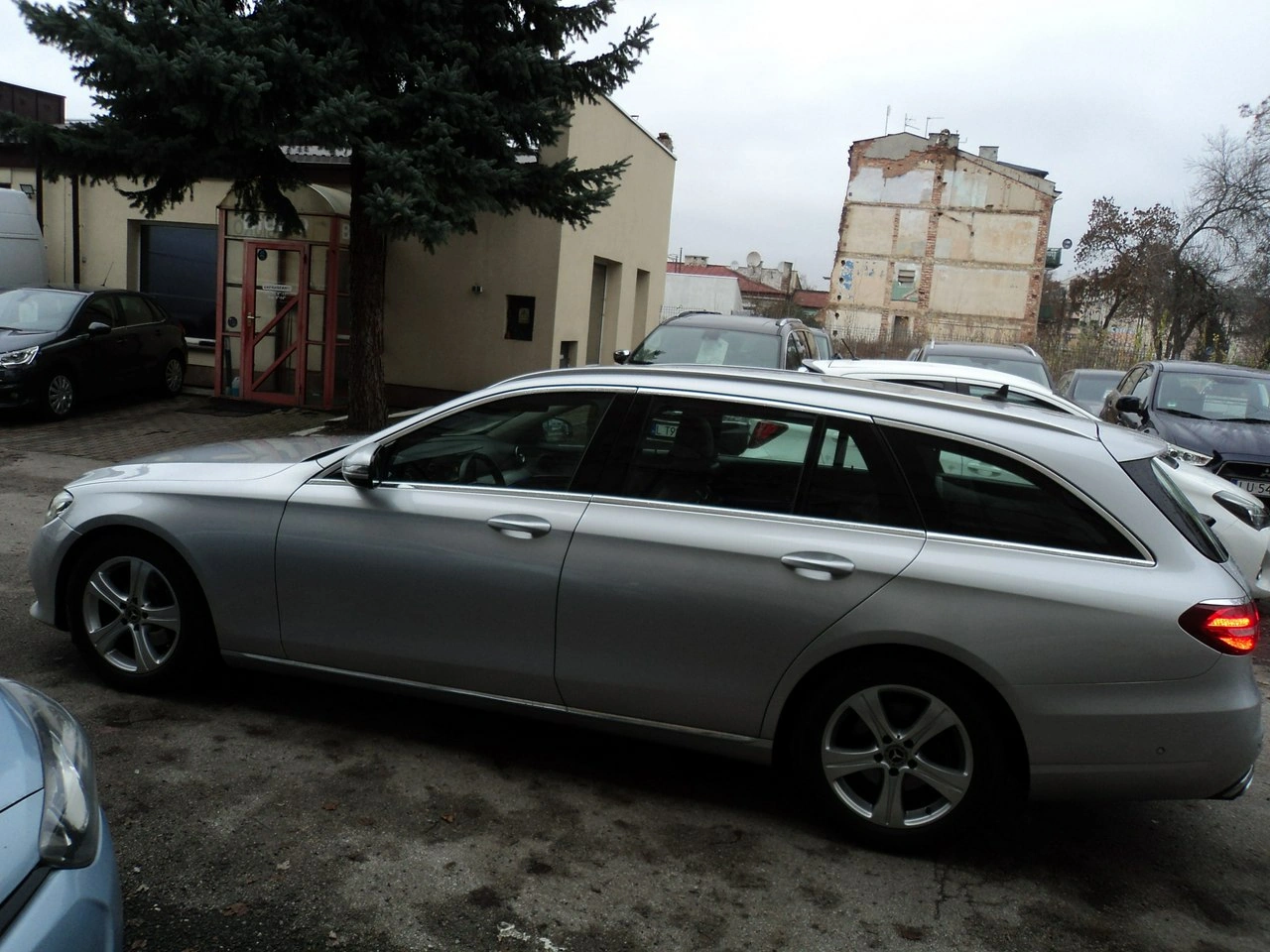 Mercedes E 220 - Zdjęcie 3