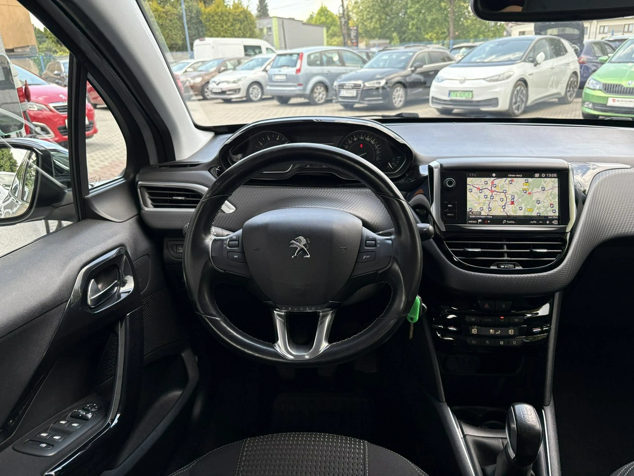 Peugeot 208 - Zdjęcie 17