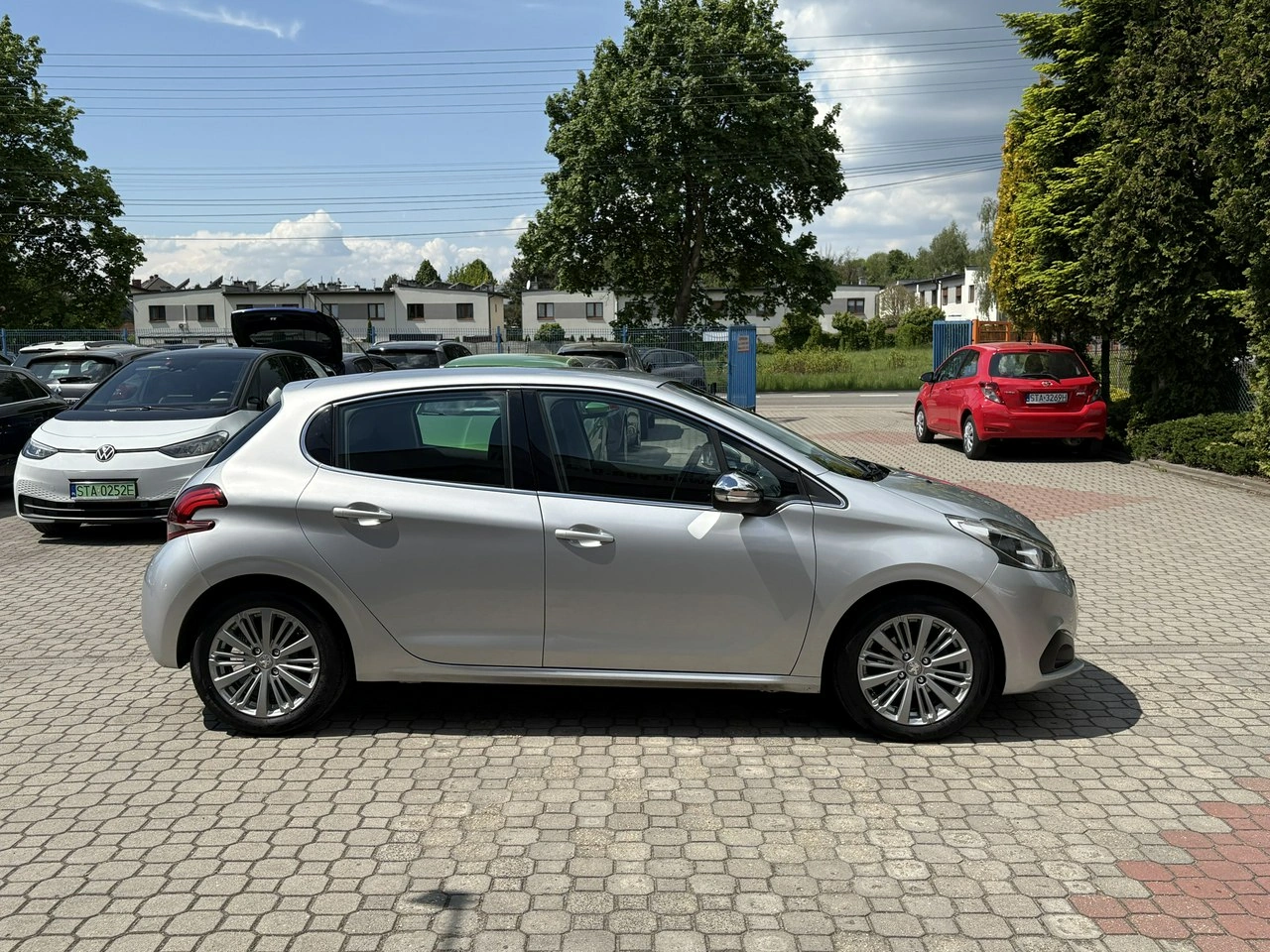 Peugeot 208 - Zdjęcie 3