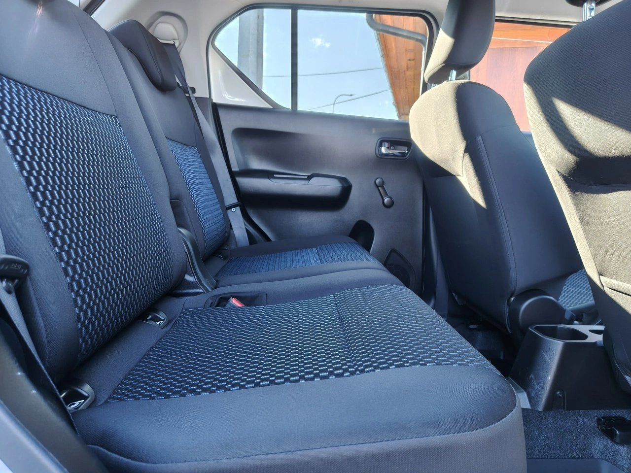 Suzuki Ignis - Zdjęcie 23