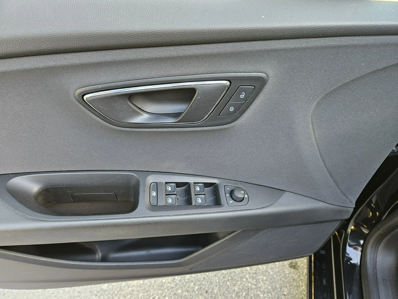 Seat Leon - Zdjęcie 11