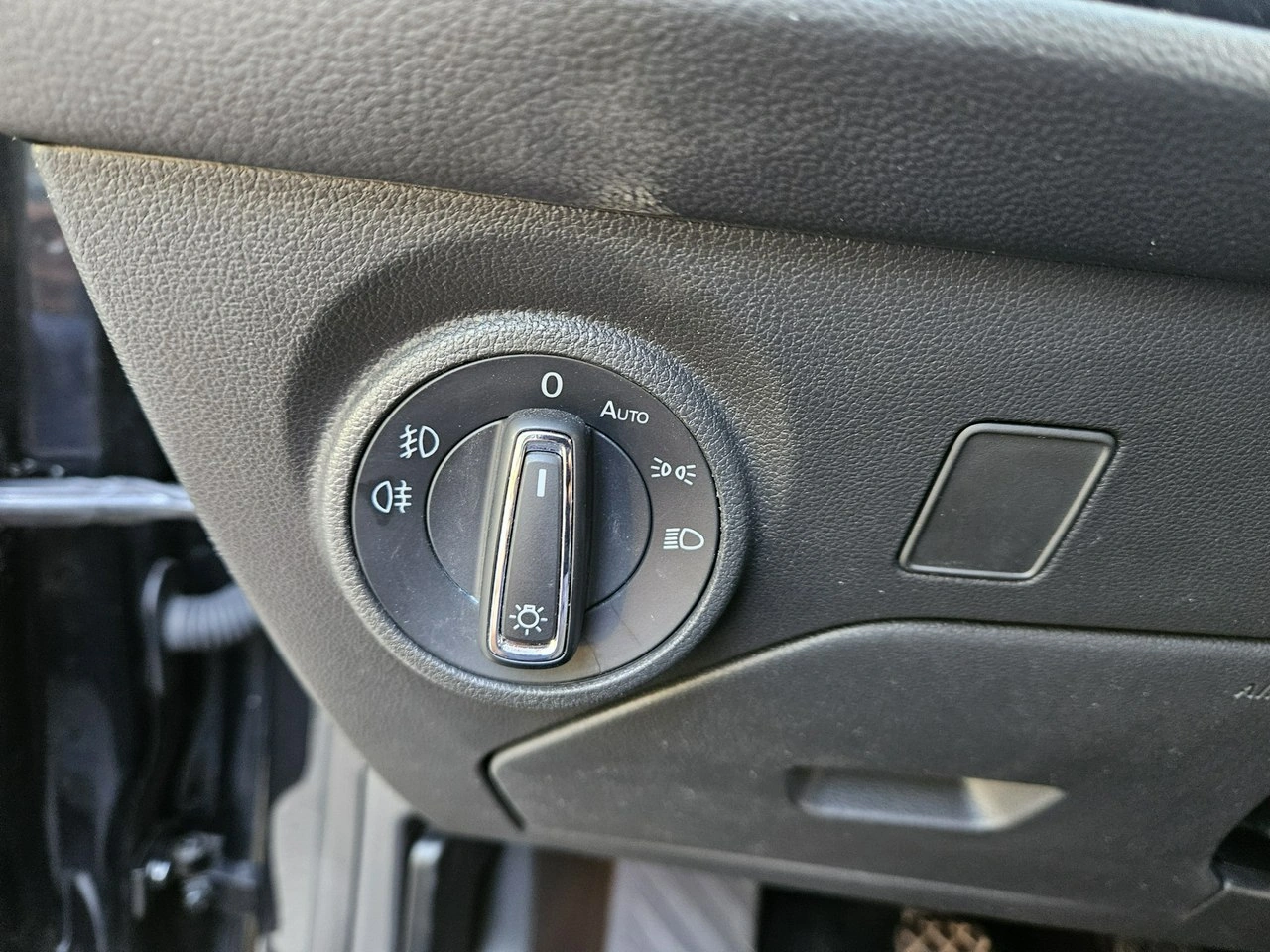 Seat Leon - Zdjęcie 12