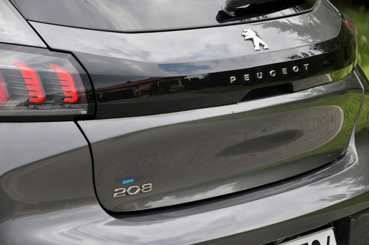 Peugeot 208 - Zdjęcie 15