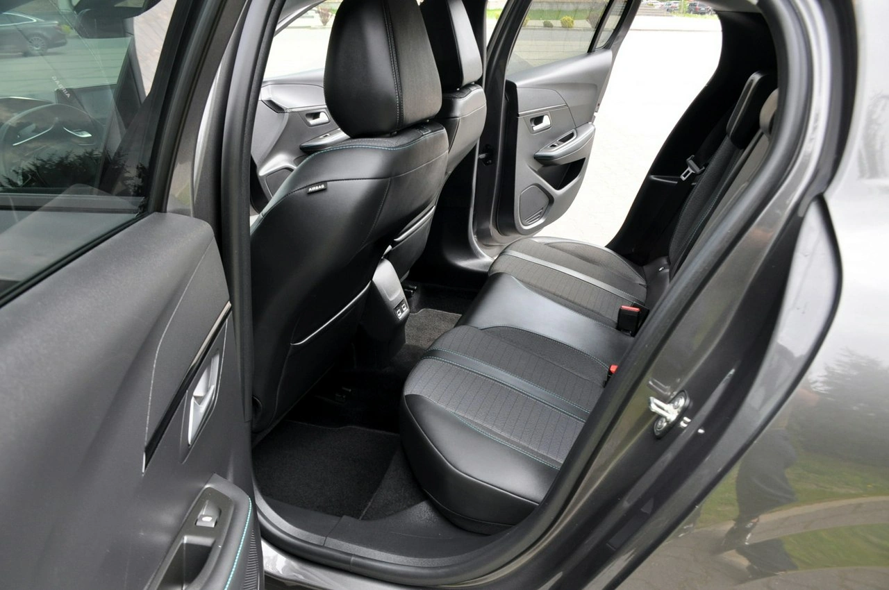 Peugeot 208 - Zdjęcie 19