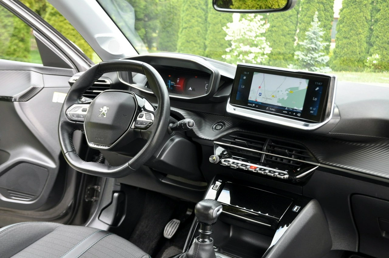 Peugeot 208 - Zdjęcie 24