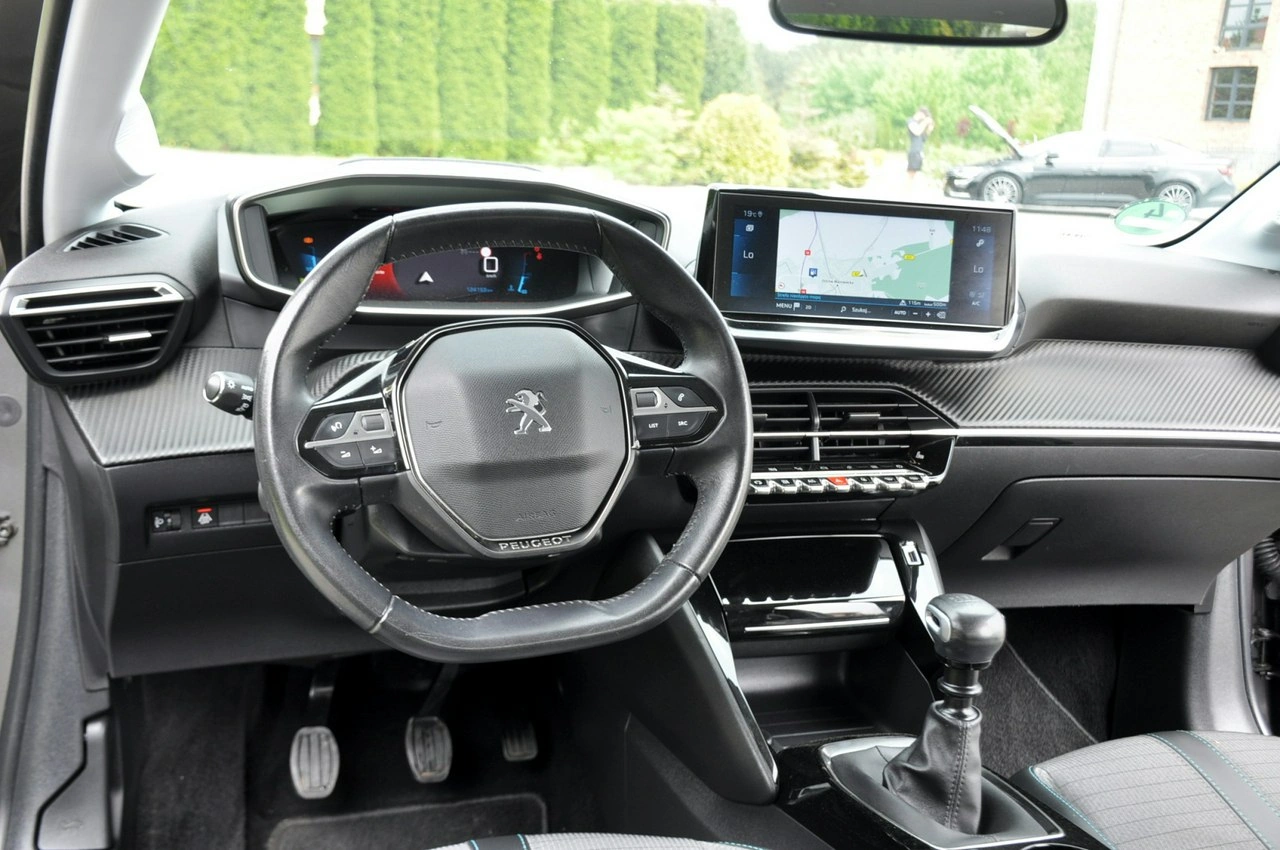 Peugeot 208 - Zdjęcie 28