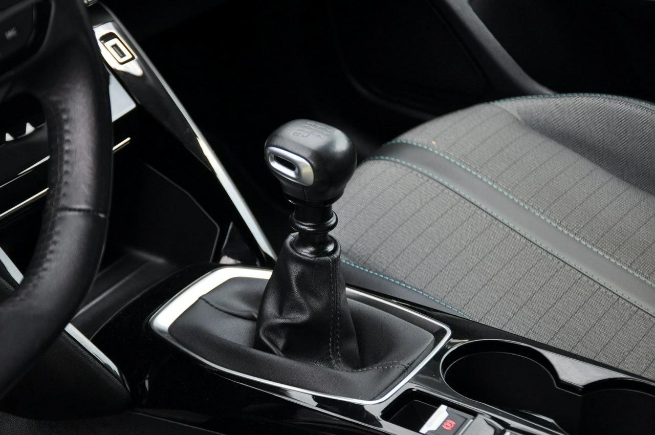 Peugeot 208 - Zdjęcie 34