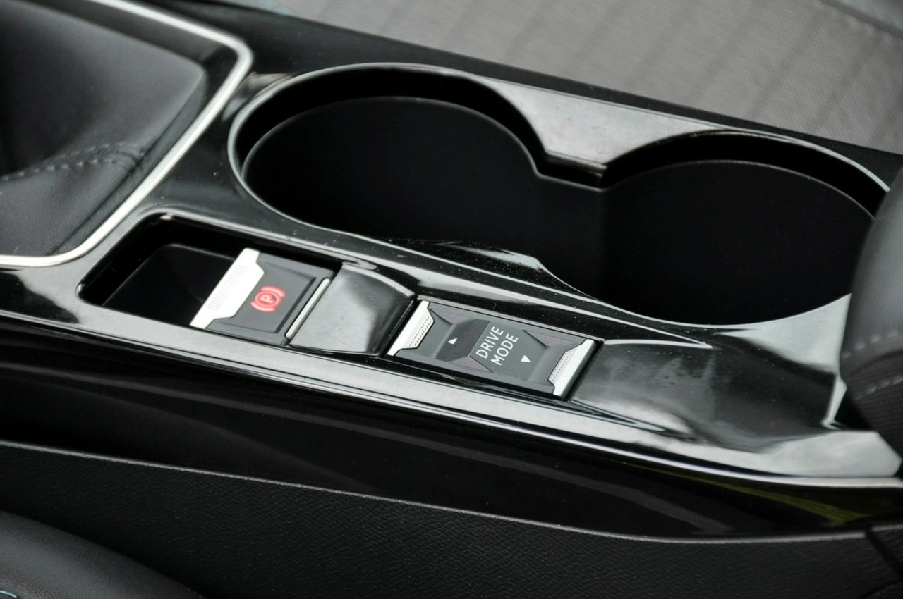 Peugeot 208 - Zdjęcie 35