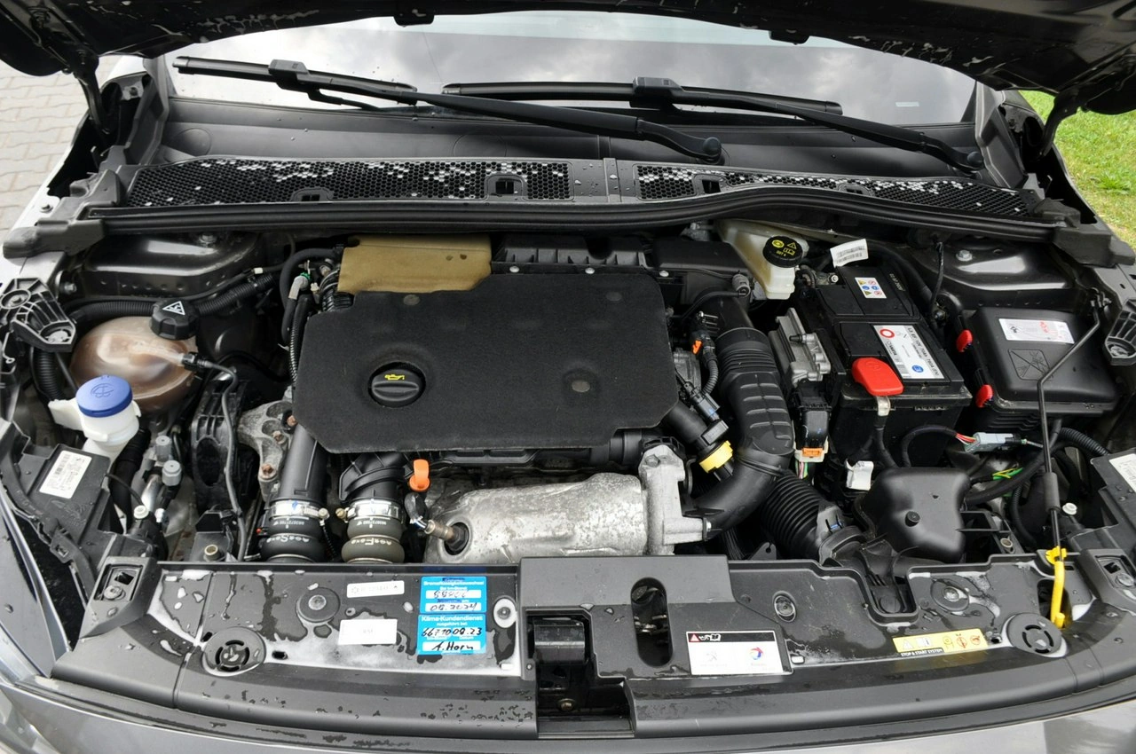 Peugeot 208 - Zdjęcie 39