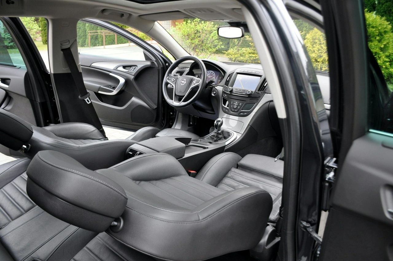 Opel Insignia - Zdjęcie 22