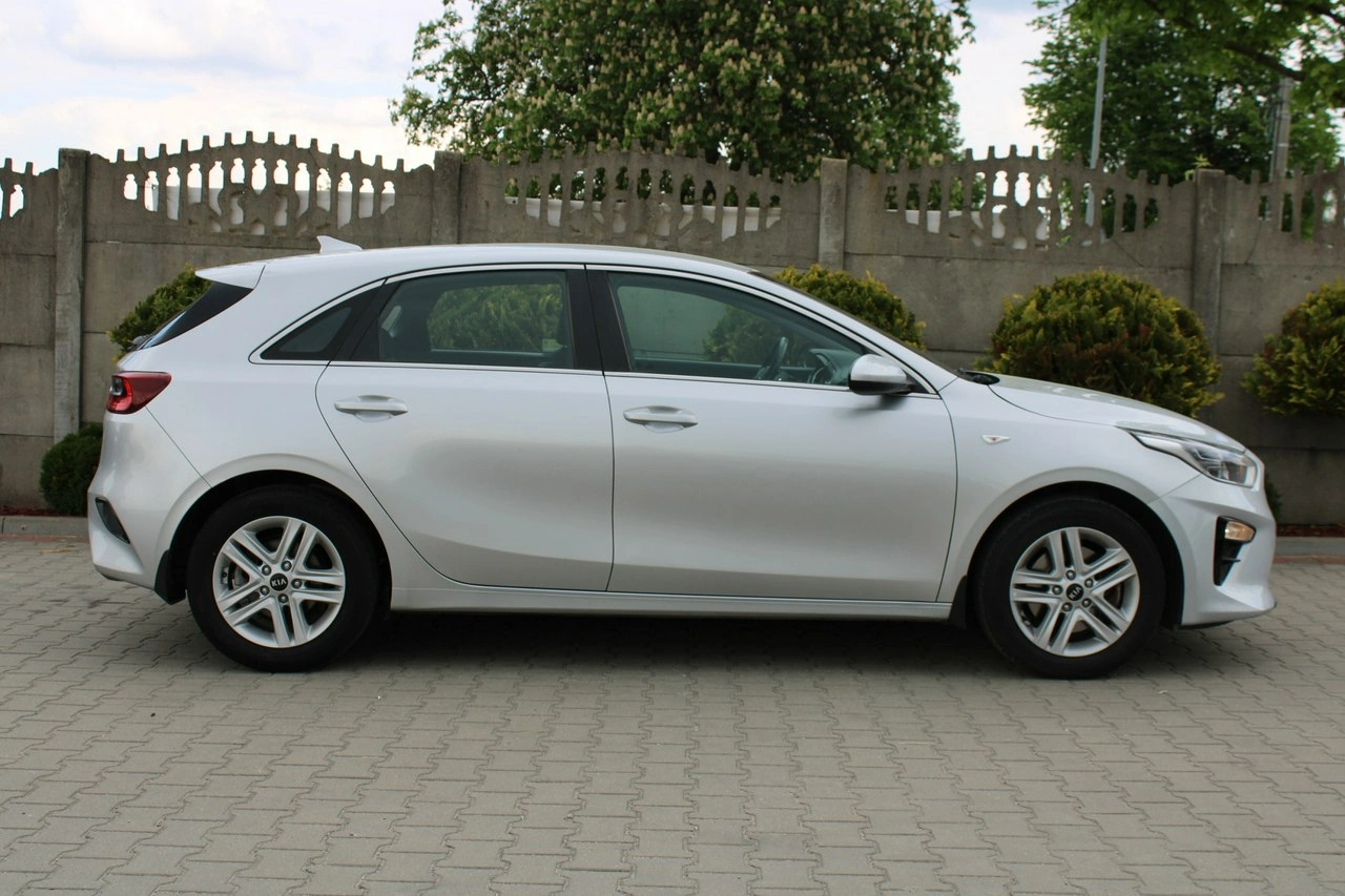 Kia Ceed - Zdjęcie 10