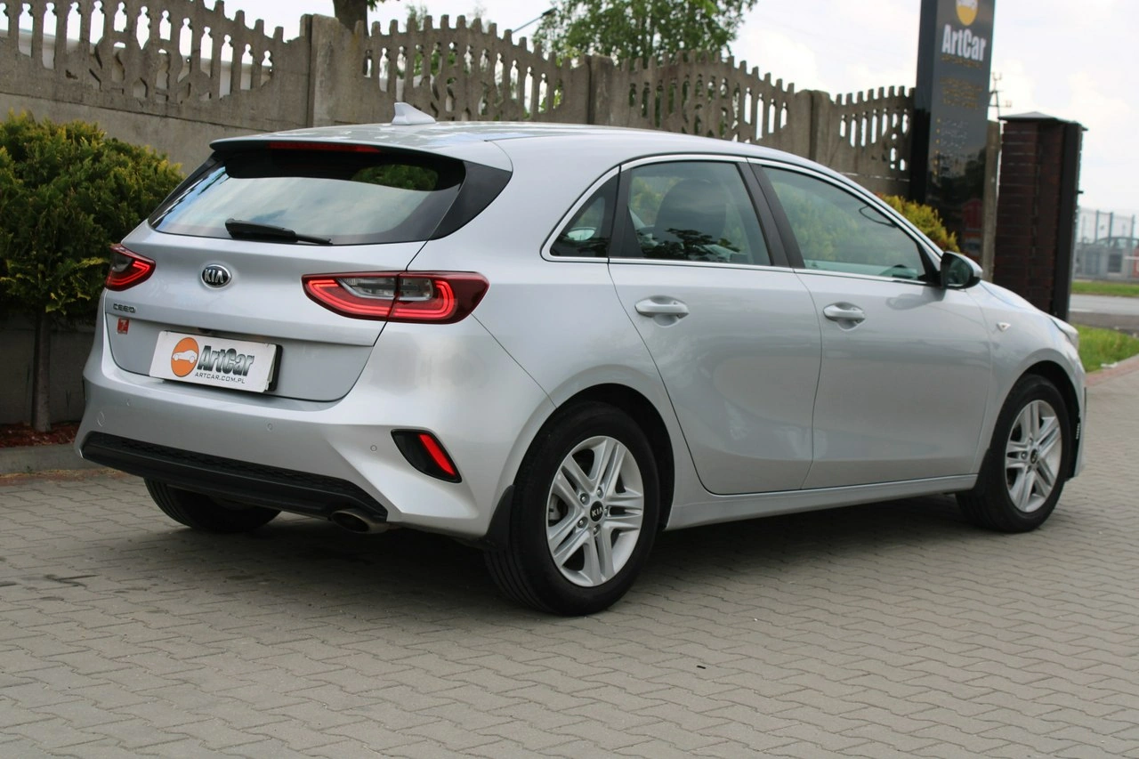 Kia Ceed - Zdjęcie 14