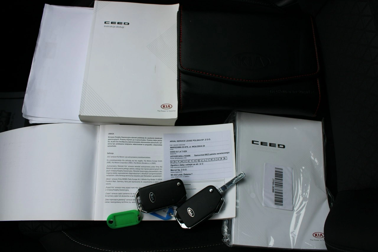 Kia Ceed - Zdjęcie 17