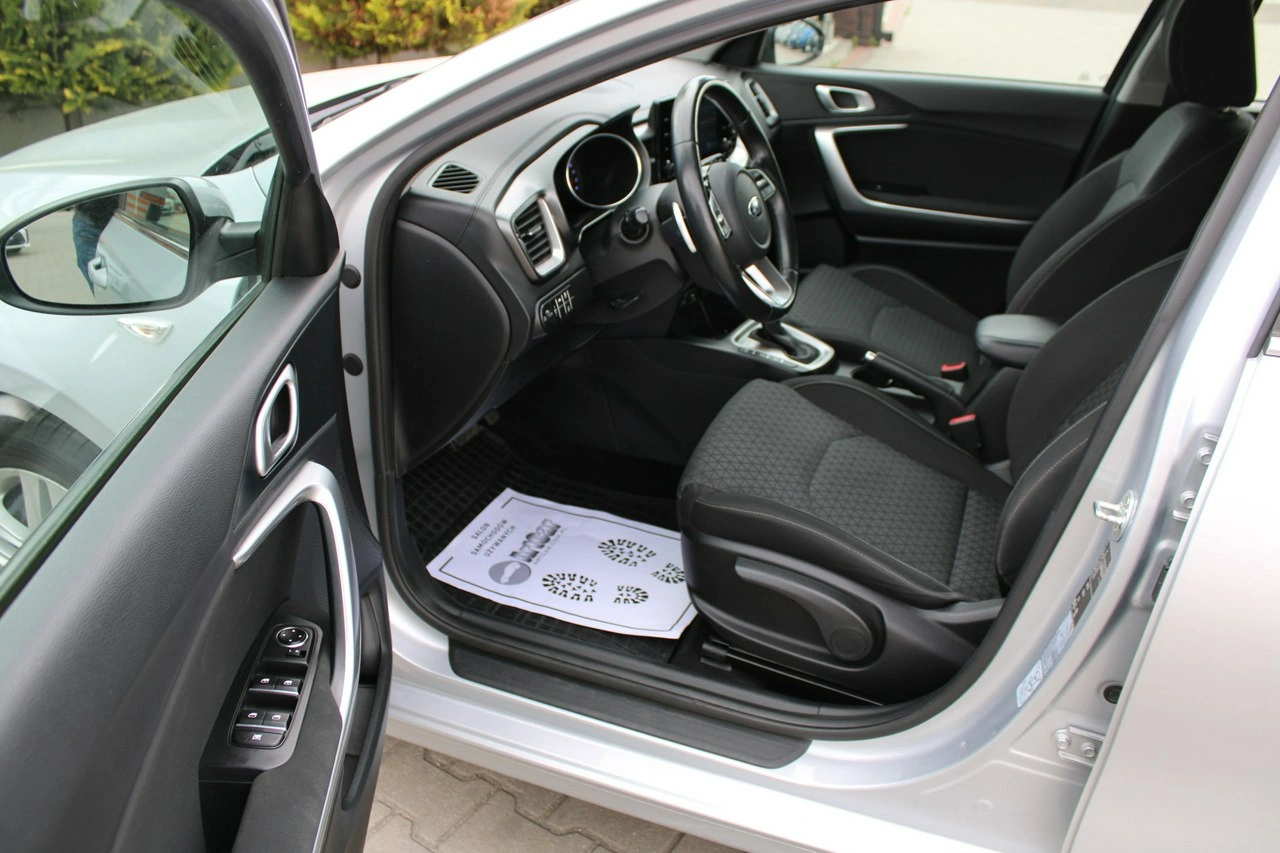 Kia Ceed - Zdjęcie 19