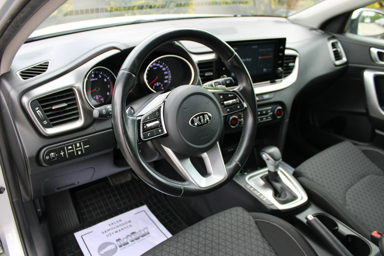 Kia Ceed - Zdjęcie 20