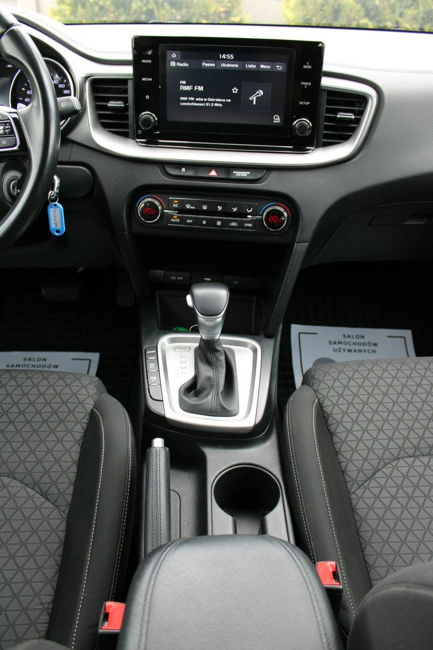 Kia Ceed - Zdjęcie 24