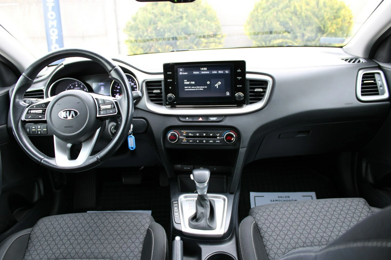 Kia Ceed - Zdjęcie 25