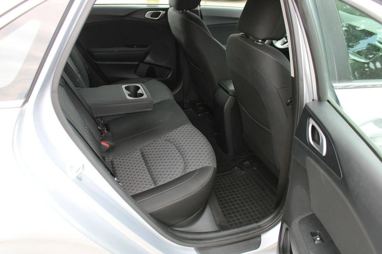 Kia Ceed - Zdjęcie 29
