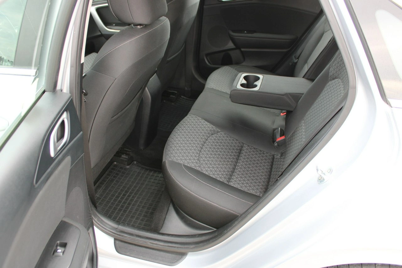 Kia Ceed - Zdjęcie 30
