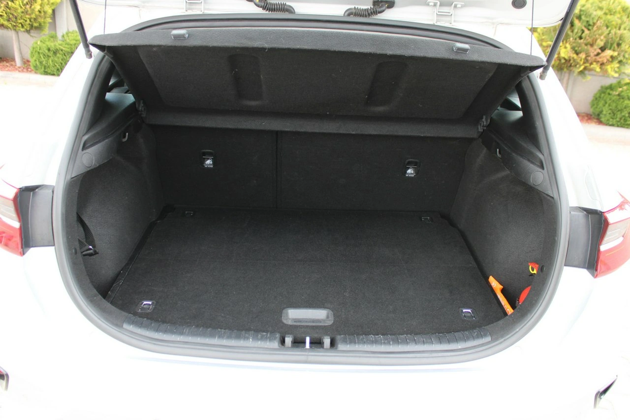 Kia Ceed - Zdjęcie 32