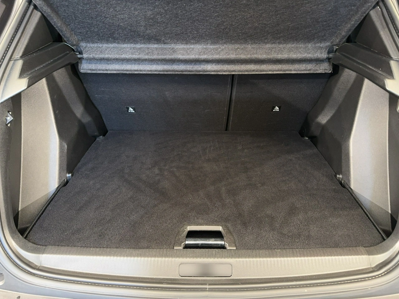 Peugeot 2008 - Zdjęcie 11