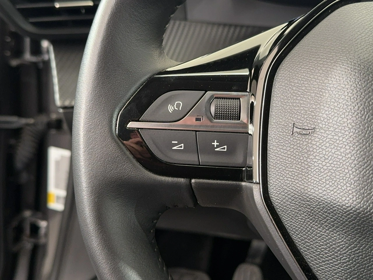 Peugeot 2008 - Zdjęcie 16