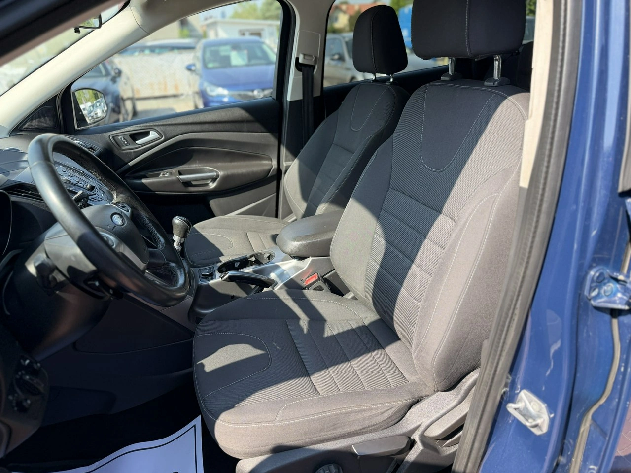 Ford Kuga - Zdjęcie 14