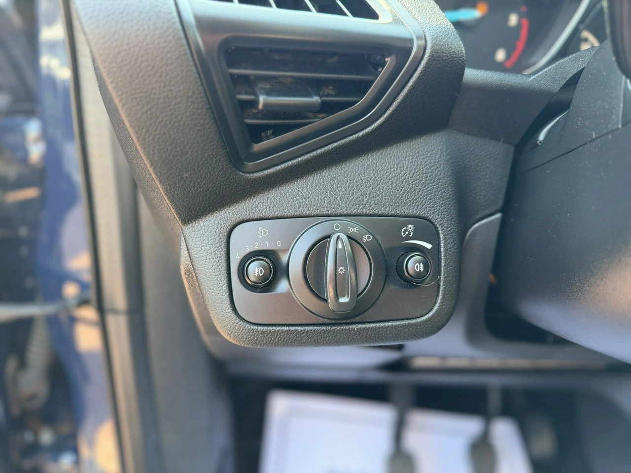 Ford Kuga - Zdjęcie 15