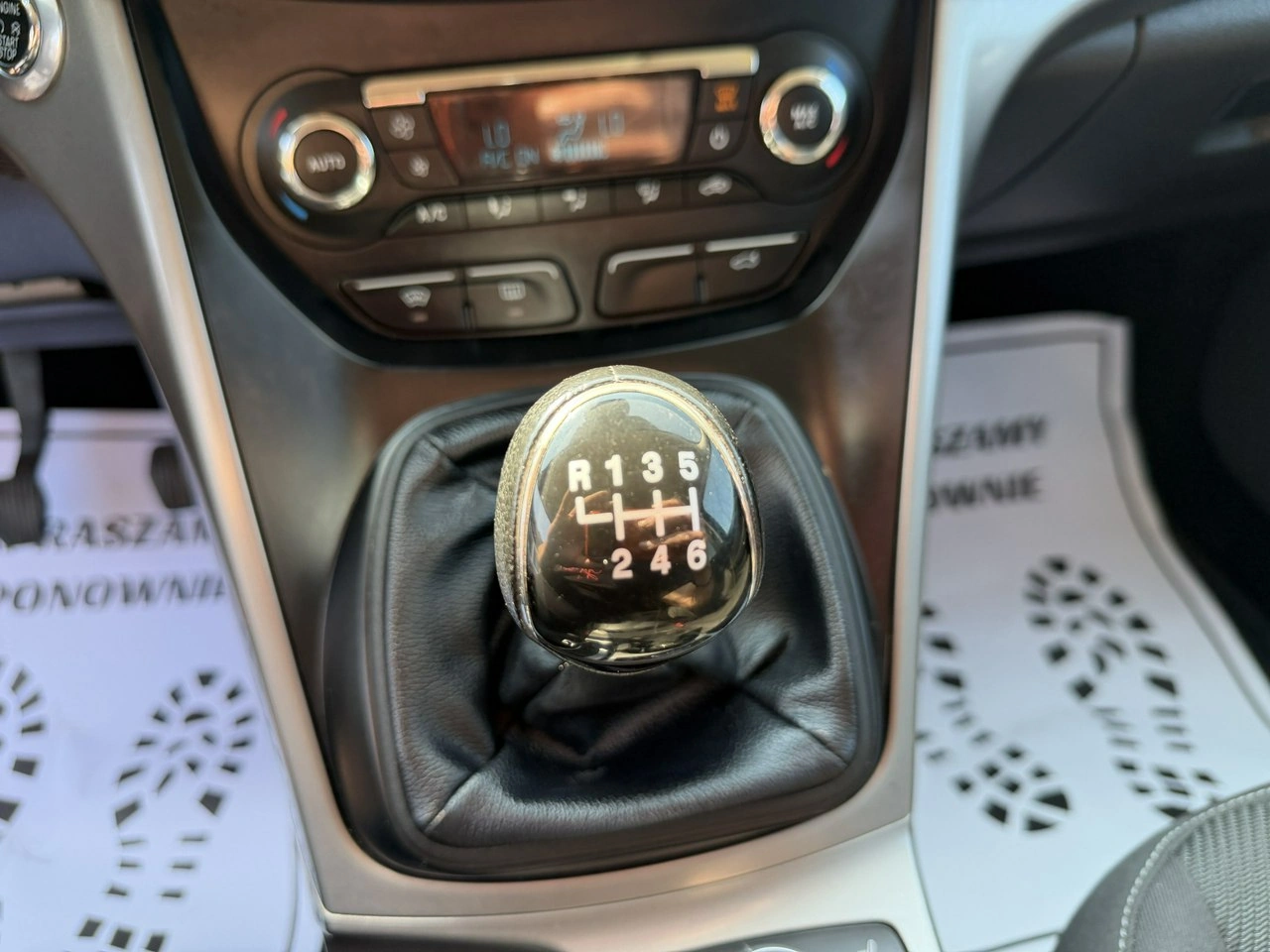 Ford Kuga - Zdjęcie 21