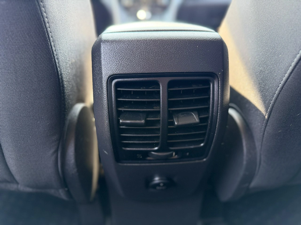 Ford Kuga - Zdjęcie 25