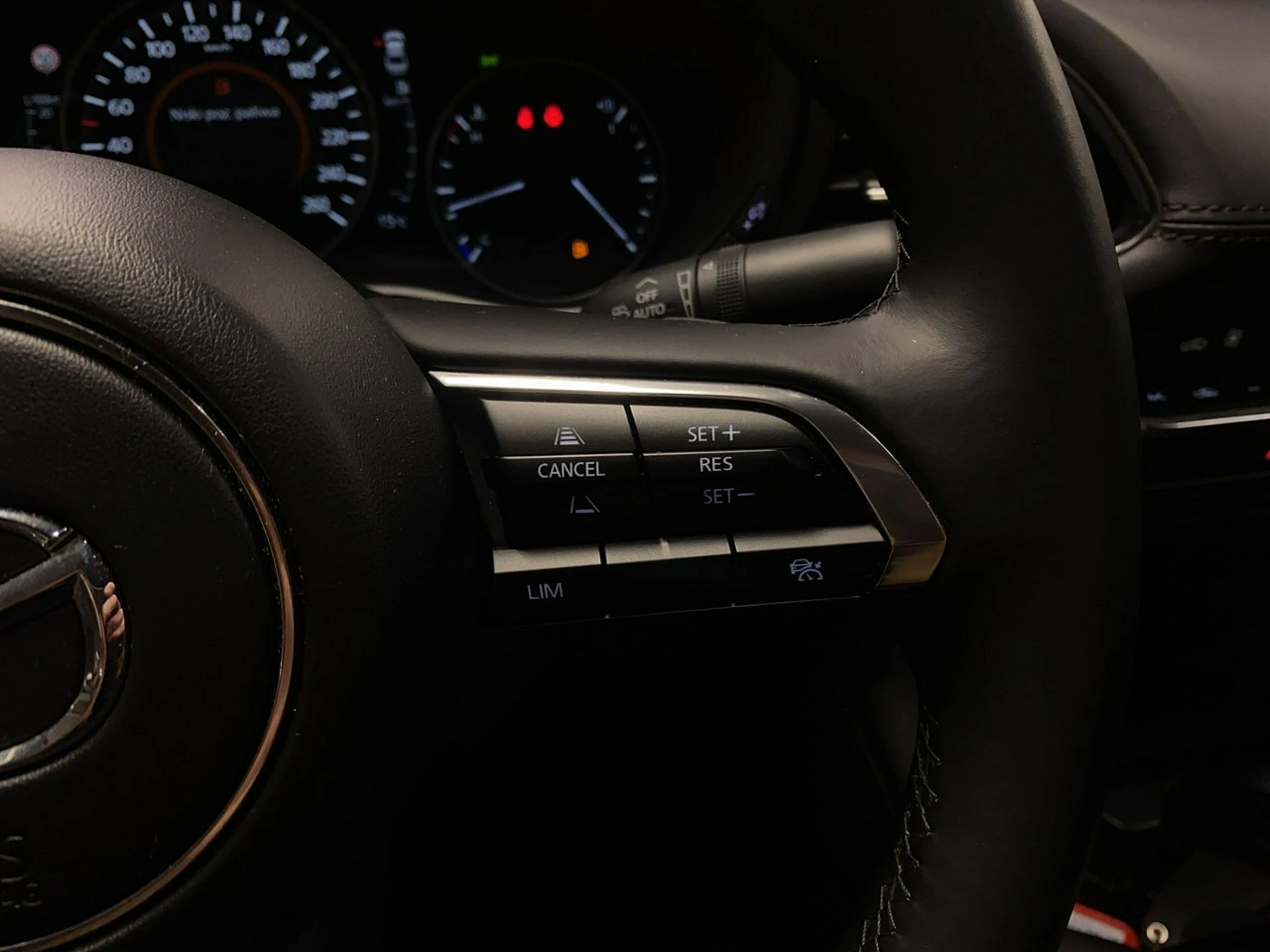 Mazda 3 - Zdjęcie 18