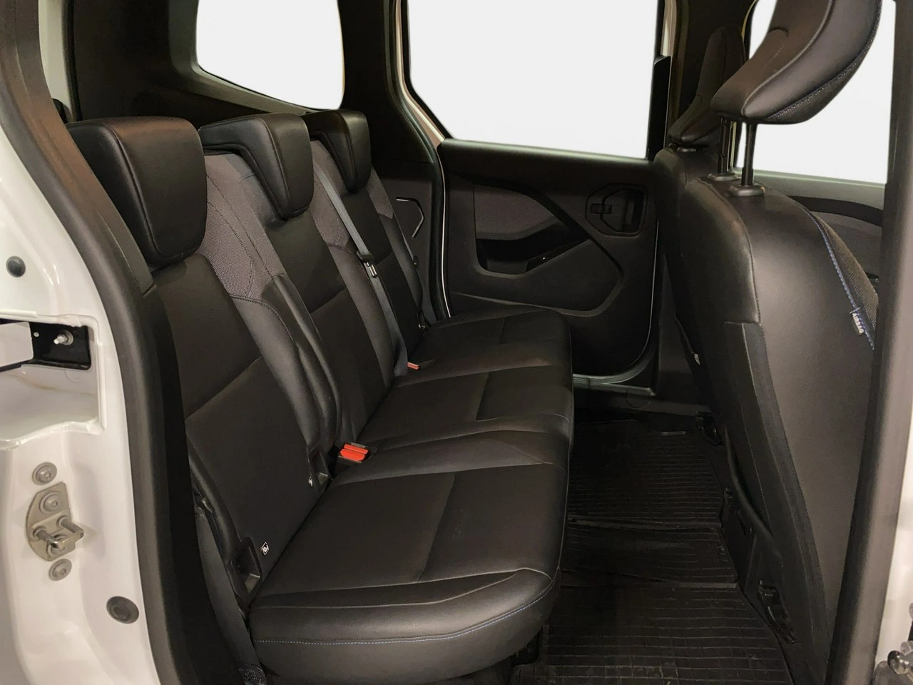 Nissan Townstar - Zdjęcie 15