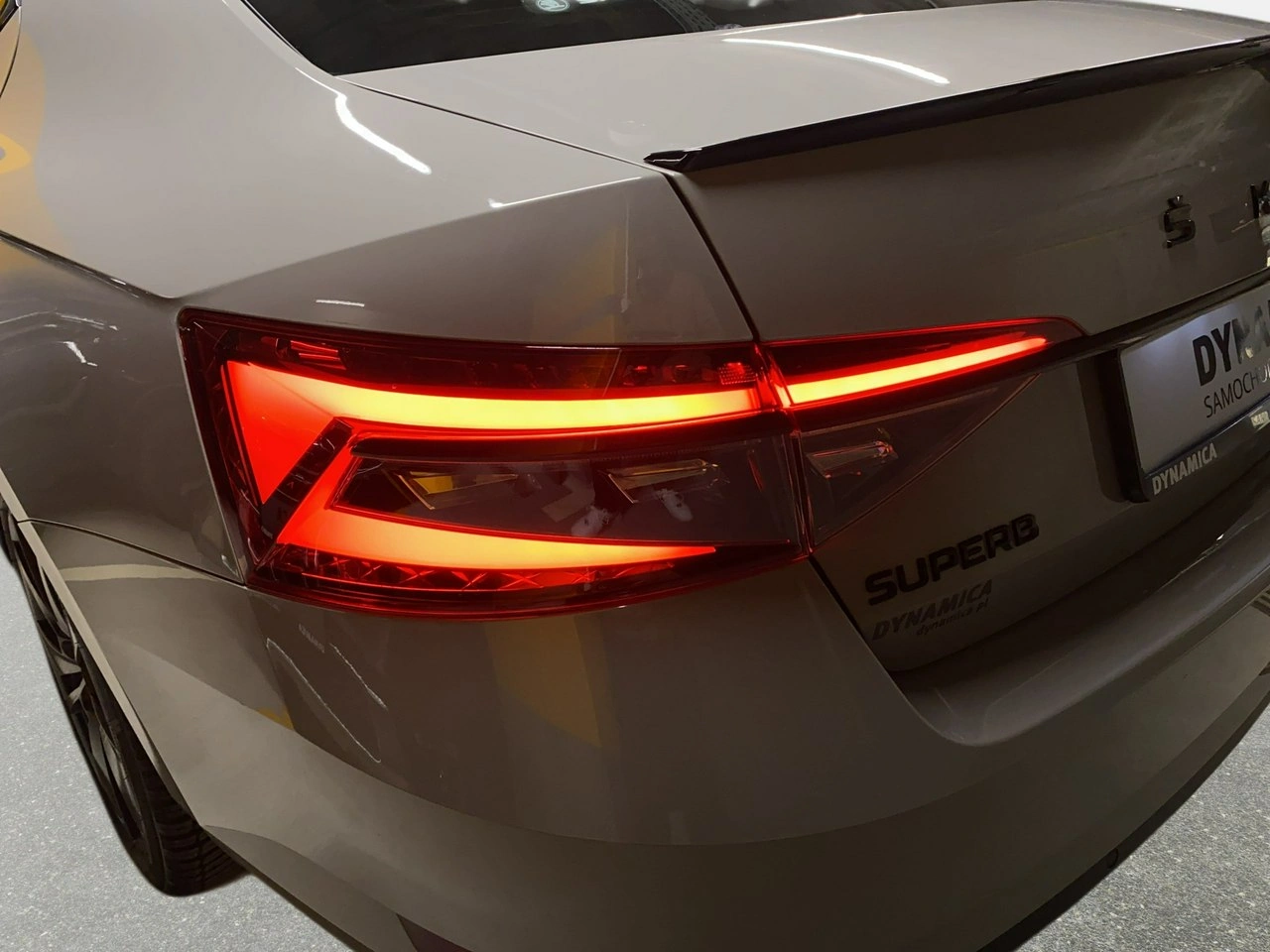 Skoda Superb - Zdjęcie 9
