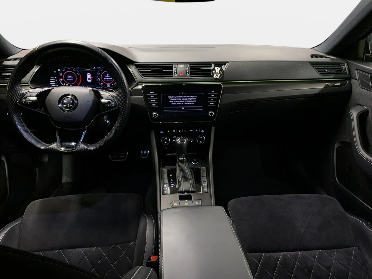 Skoda Superb - Zdjęcie 16