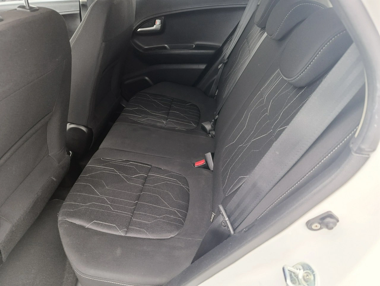 Kia Picanto - Zdjęcie 9