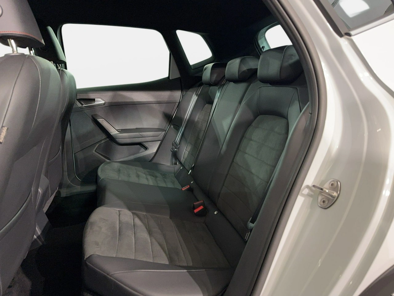 Seat Arona - Zdjęcie 6