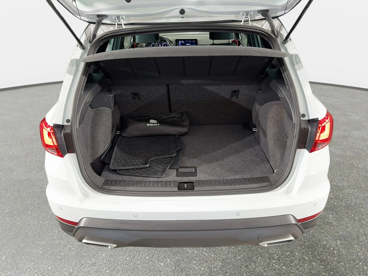 Seat Arona - Zdjęcie 7