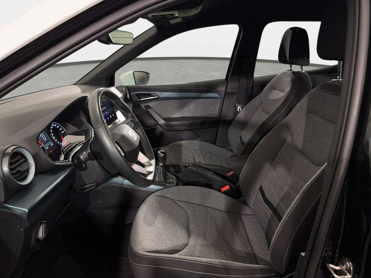 Seat Arona - Zdjęcie 5