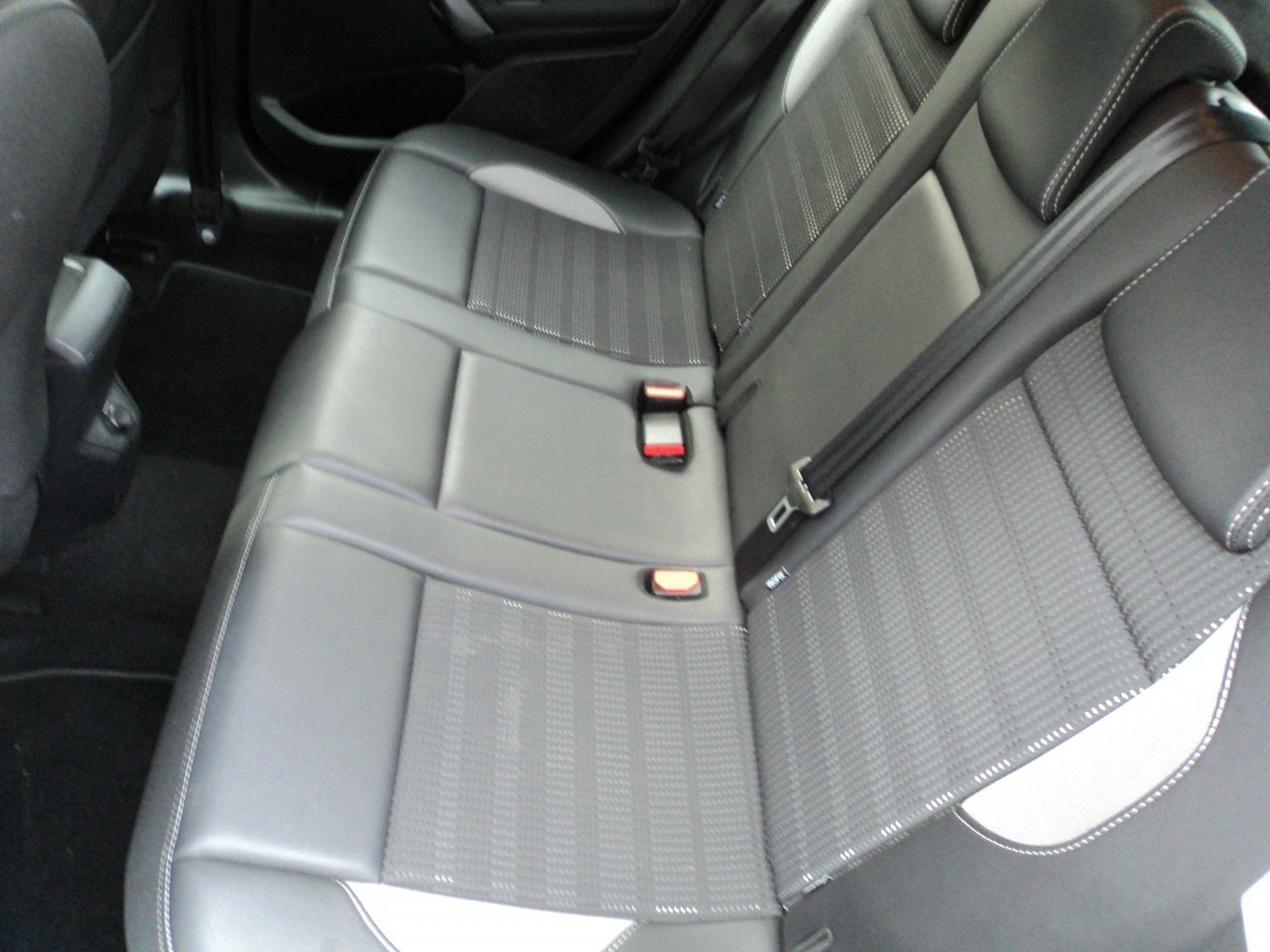 Peugeot 2008 - Zdjęcie 7