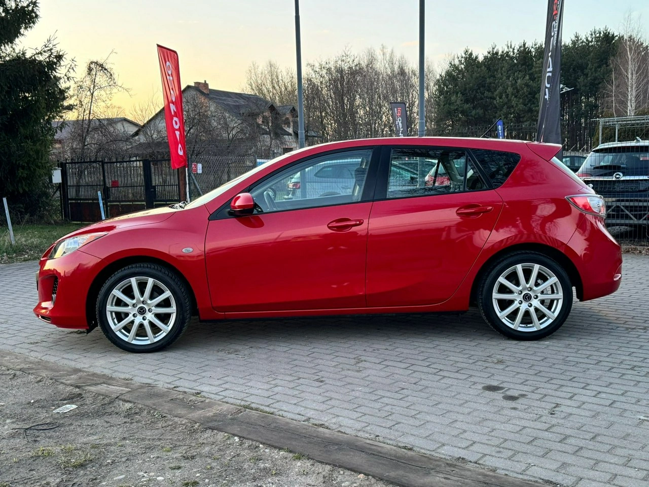 Mazda 3 - Zdjęcie 12