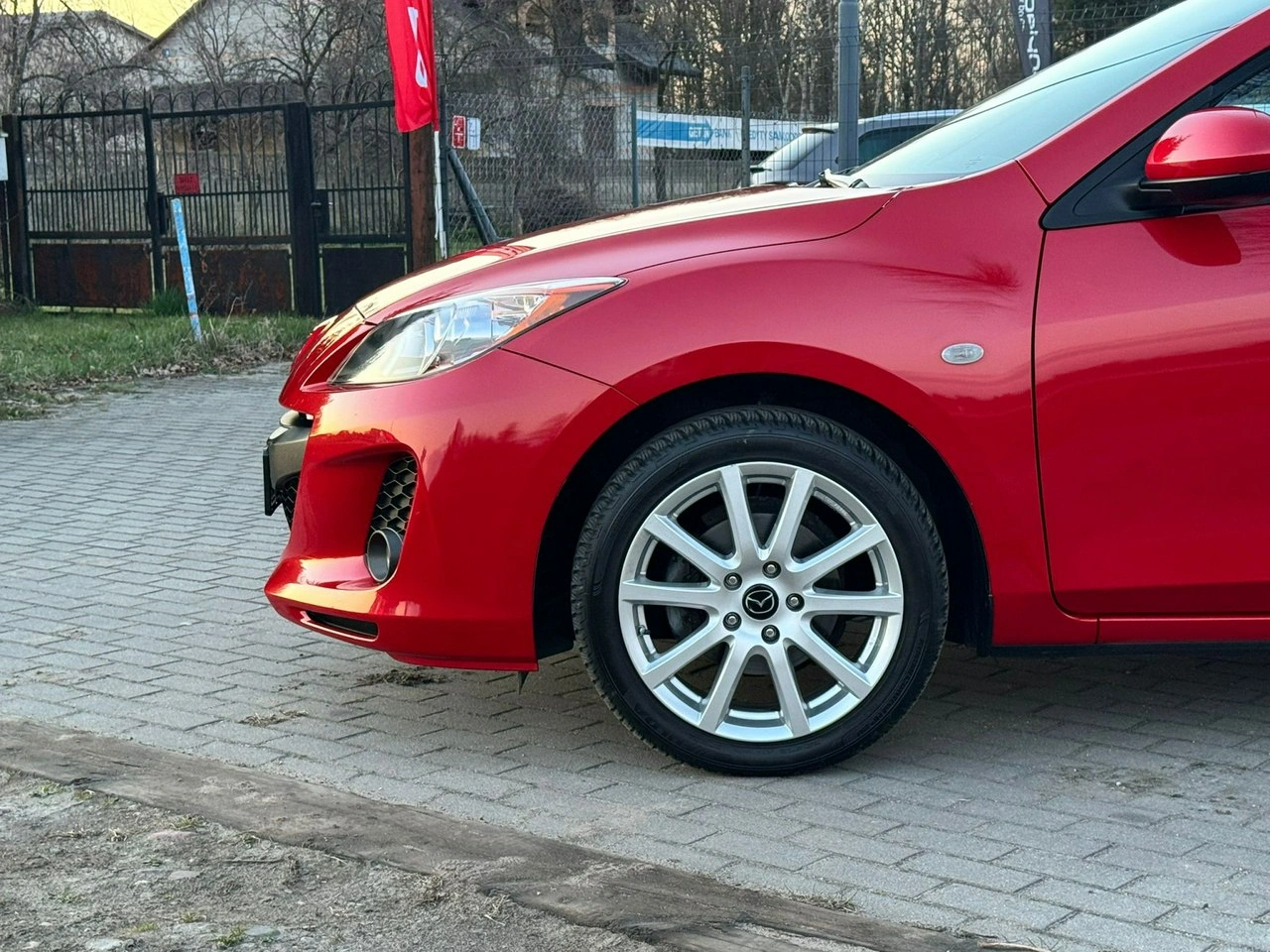 Mazda 3 - Zdjęcie 15