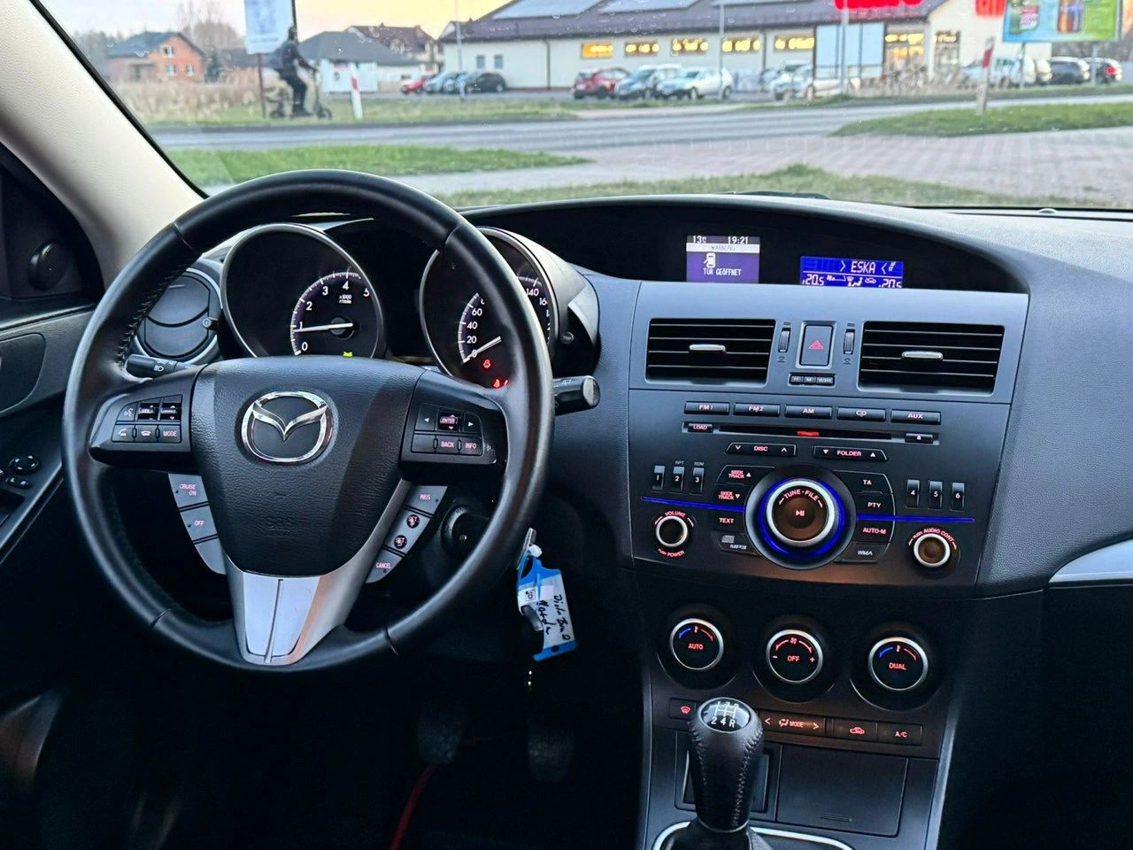 Mazda 3 - Zdjęcie 18