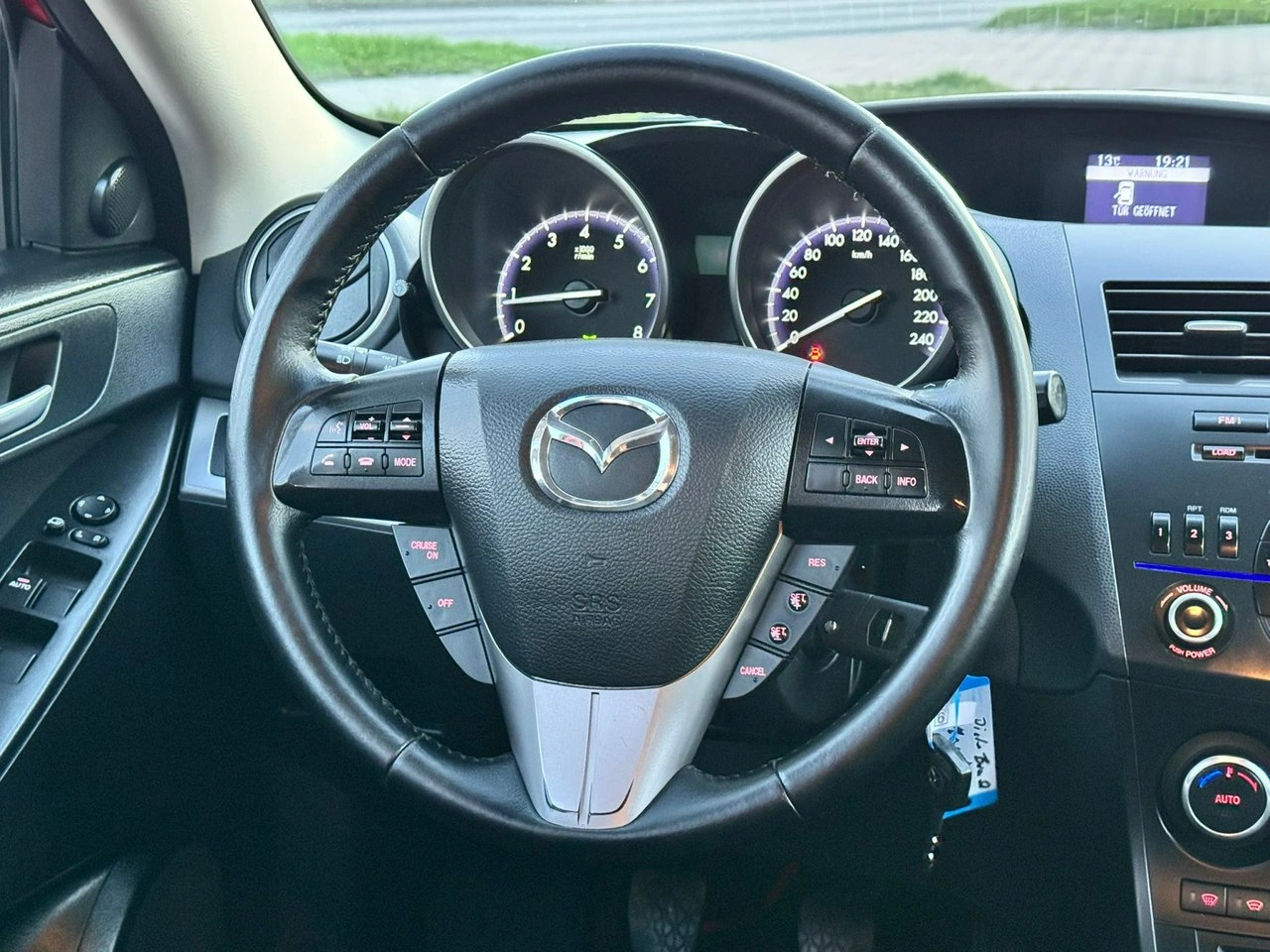 Mazda 3 - Zdjęcie 19